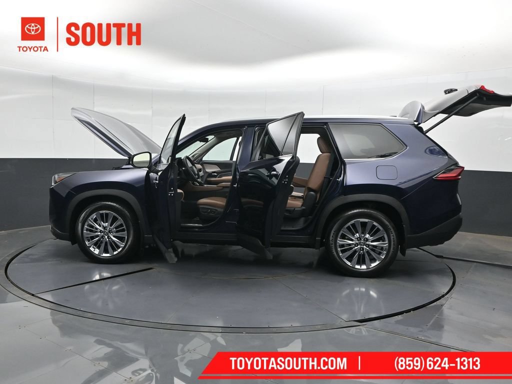 Certified 2025 Toyota Grand Highlander AWD image 59