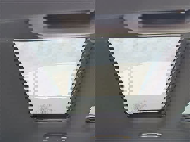 Used 2023 Mercedes-Benz C 300 4MATIC Sedan w/ Exclusive Trim Package image 21