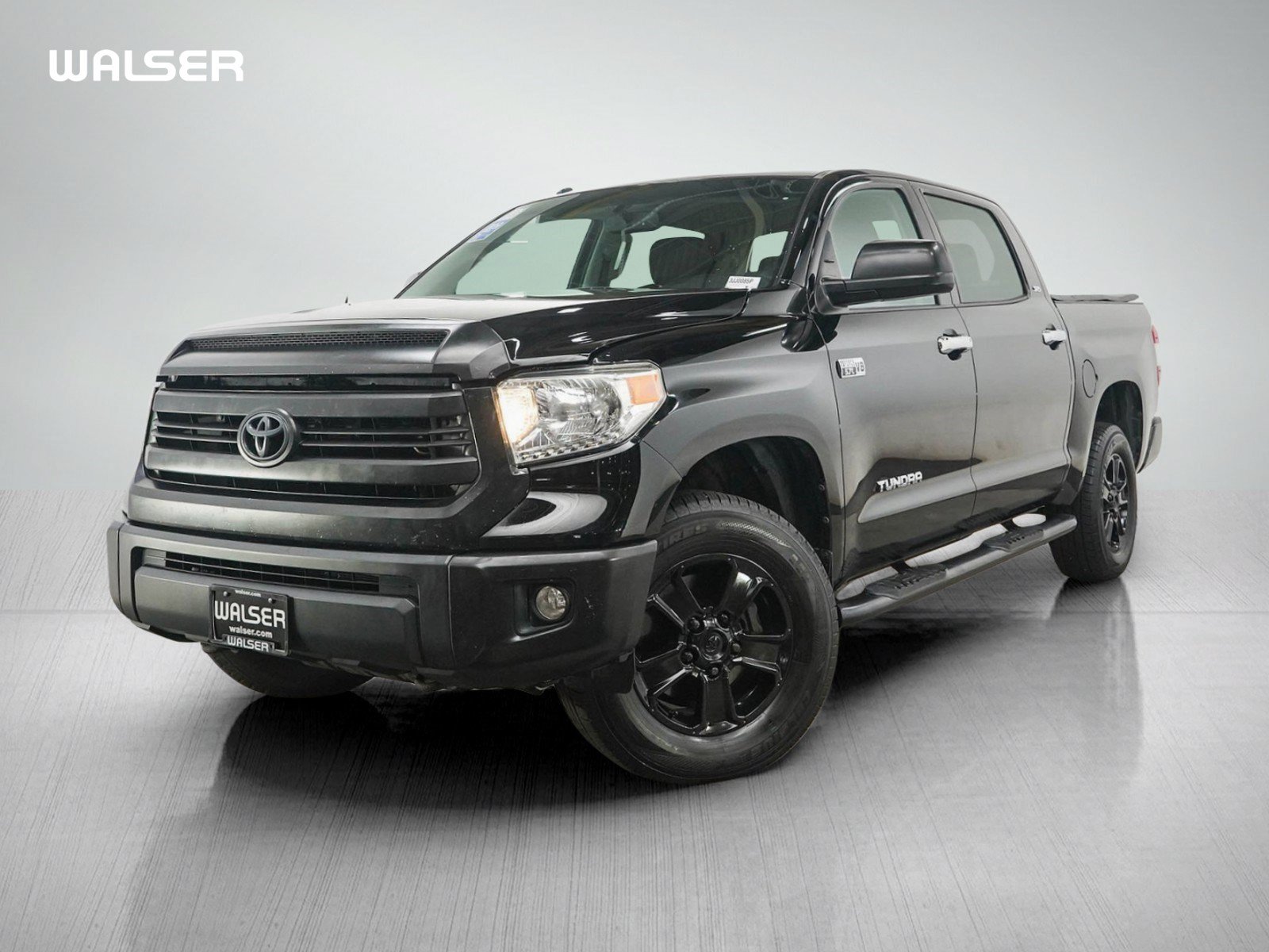 Used 2015 Toyota Tundra SR5 w/ SR5 Upgrade Package AWD/4WD image 1