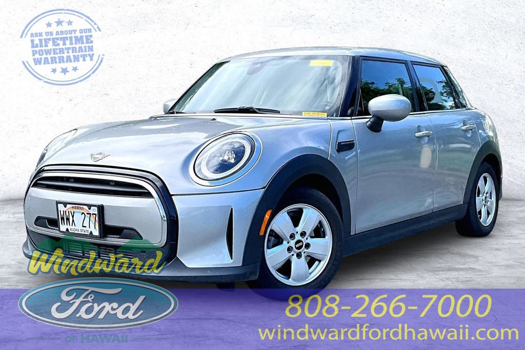 Used 2024 MINI Cooper 4-Door Hardtop image 1