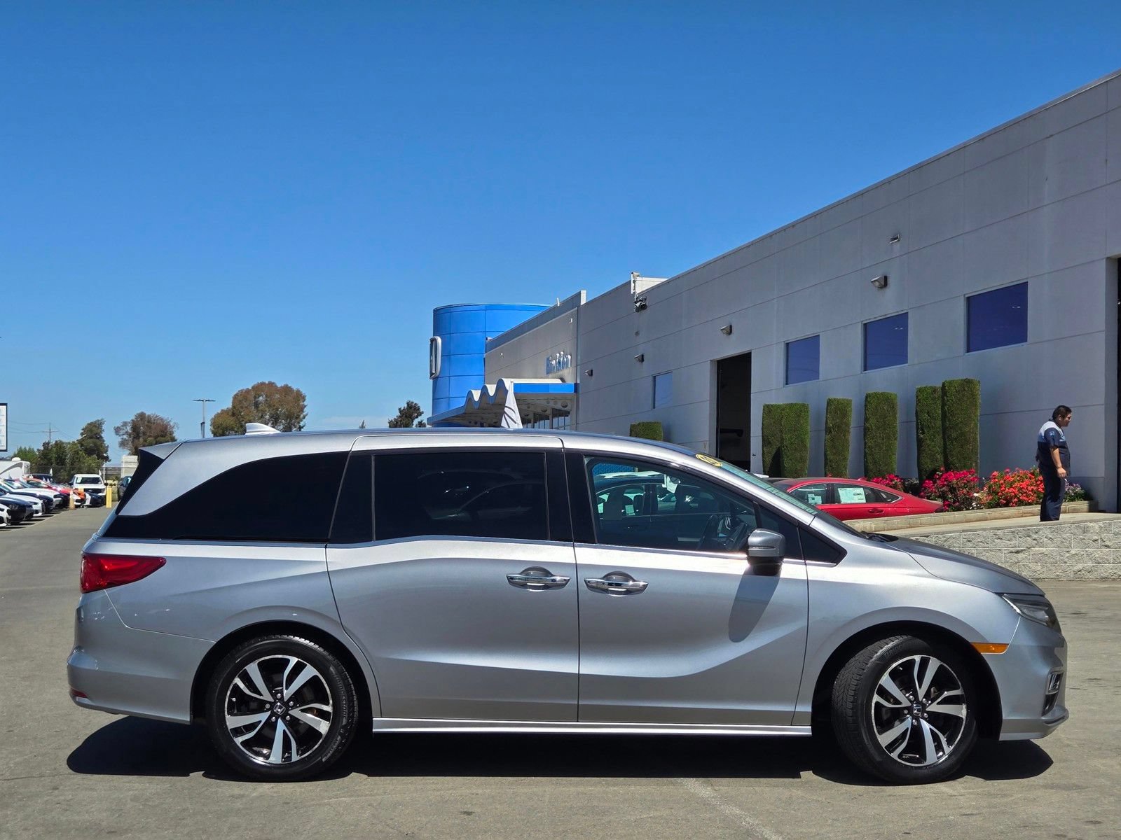 Used 2020 Honda Odyssey Elite image 8