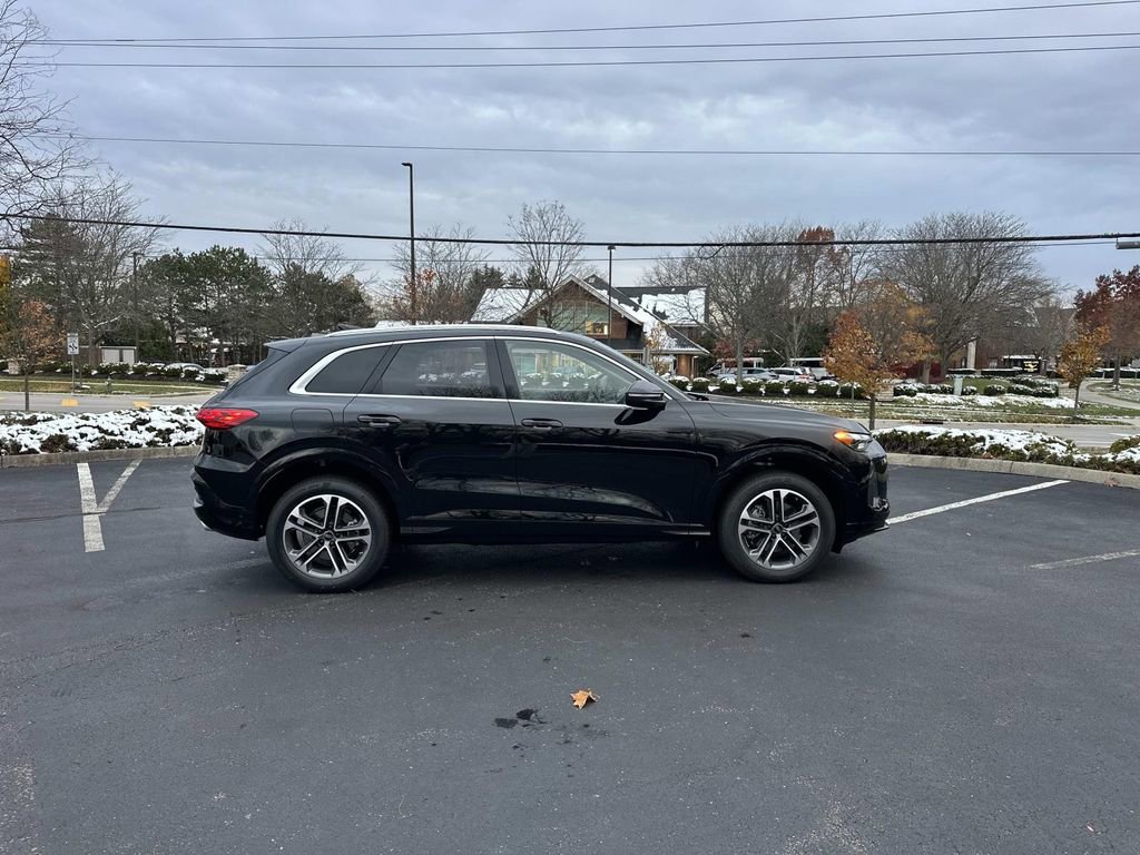 New 2025 Audi Q5 Premium image 8