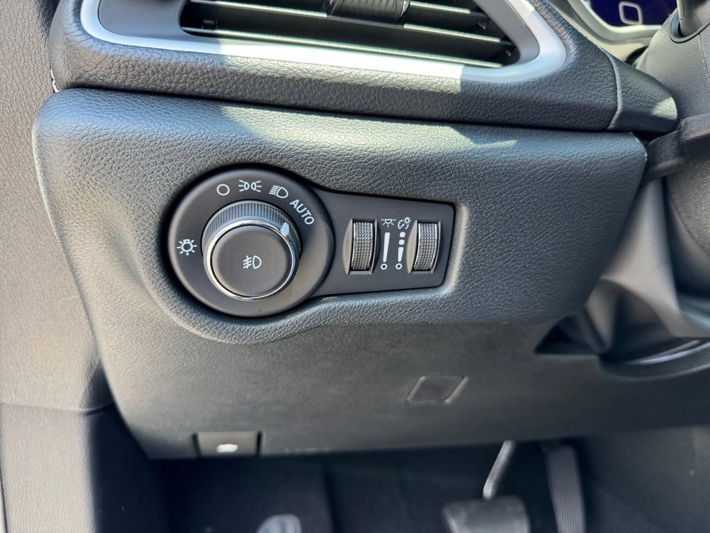 New 2026 Chrysler Pacifica Select image 19