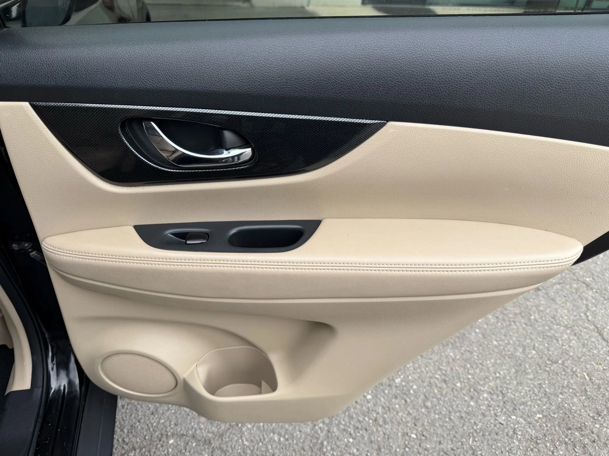 Used 2016 Nissan Rogue SL w/ SL Premium Package image 20