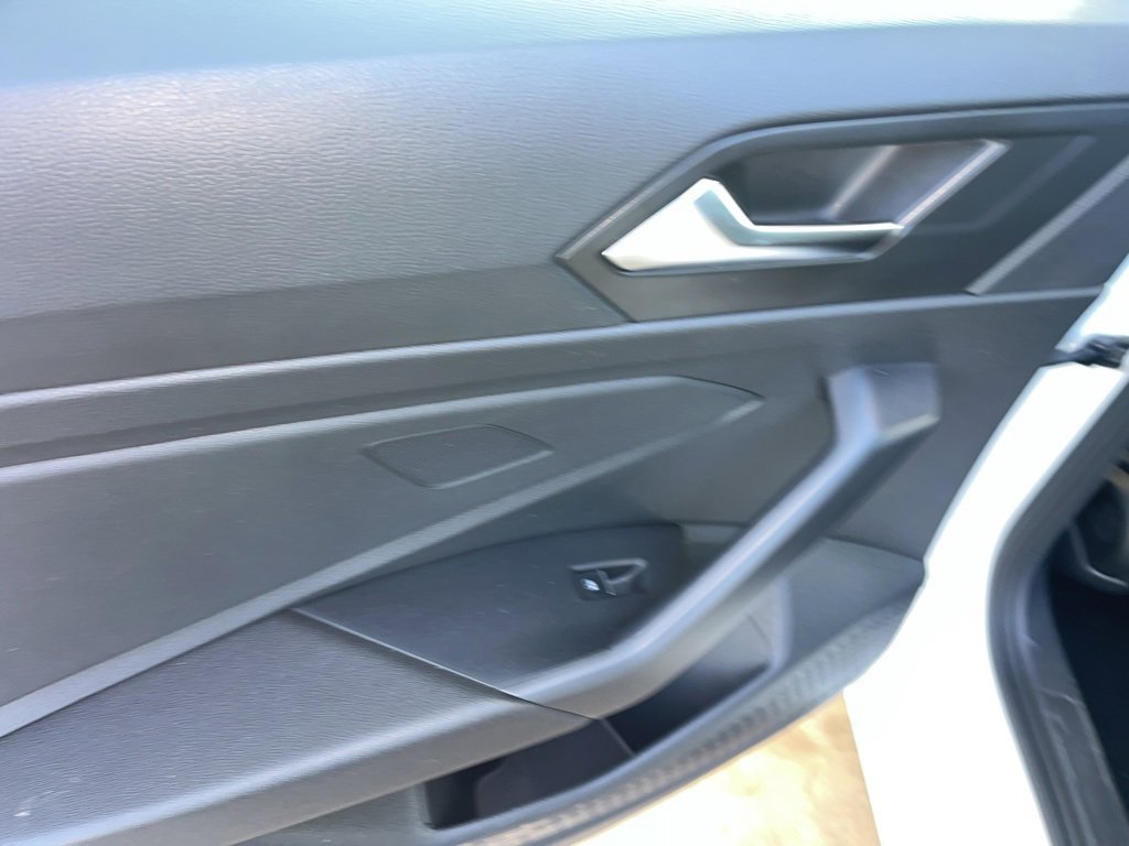 Used 2024 Volkswagen Jetta S image 27