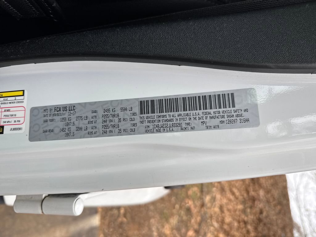 Used 2018 Jeep Wrangler Unlimited Sahara image 35