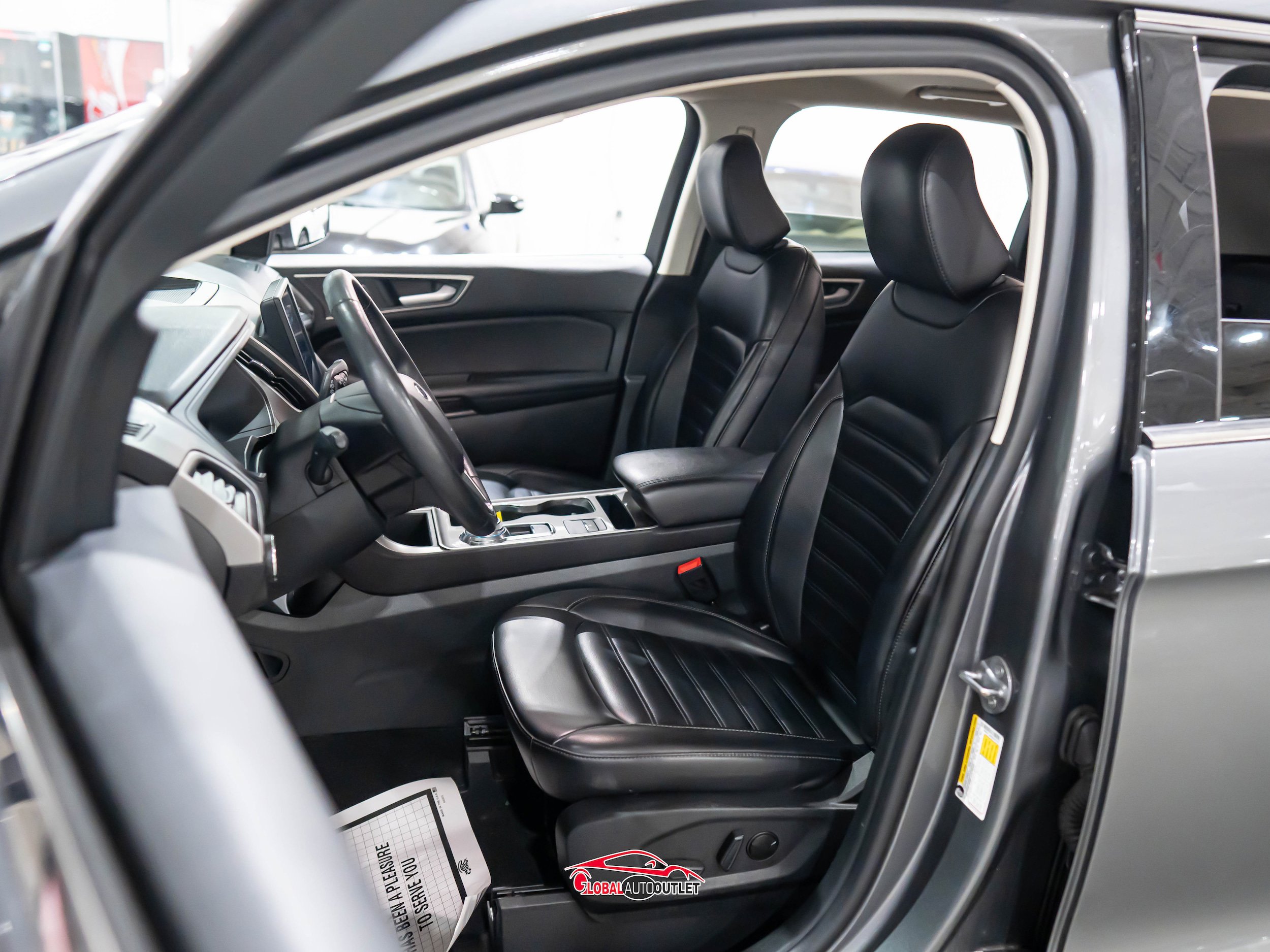 Used 2024 Ford Edge SEL AWD/4WD image 15
