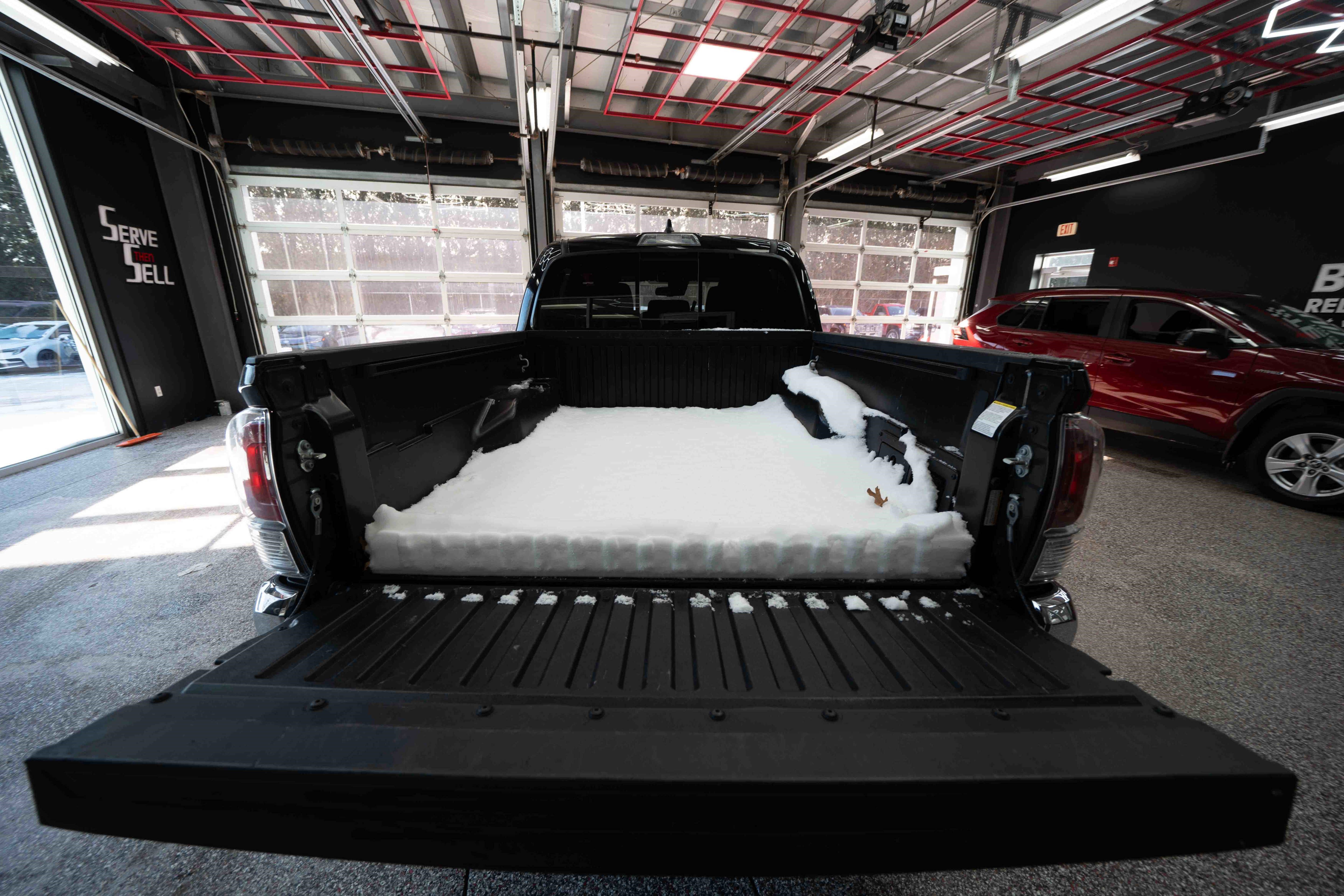 Used 2023 Toyota Tacoma TRD Off-Road image 27