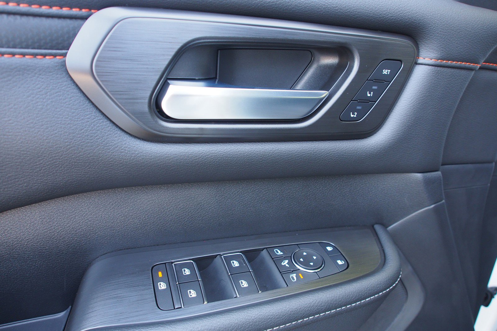 New 2026 Nissan Armada PRO-4X w/ Captain's Chari Seat Package image 19