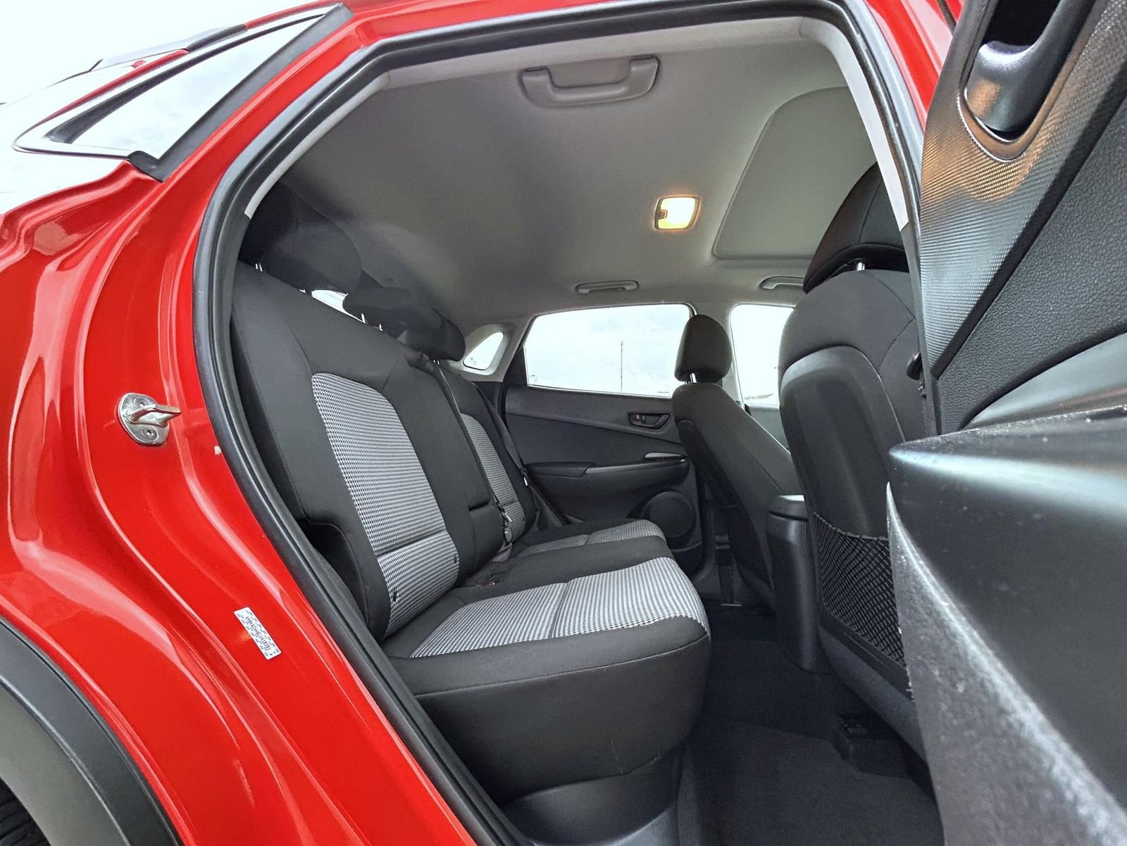 Used 2020 Hyundai Kona SEL Plus AWD/4WD image 18