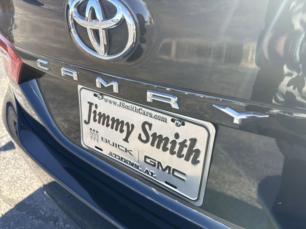 Used 2020 Toyota Camry SE image 39