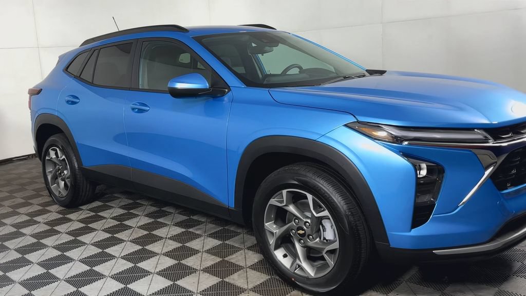 New 2026 Chevrolet Trax LT FWD image 5