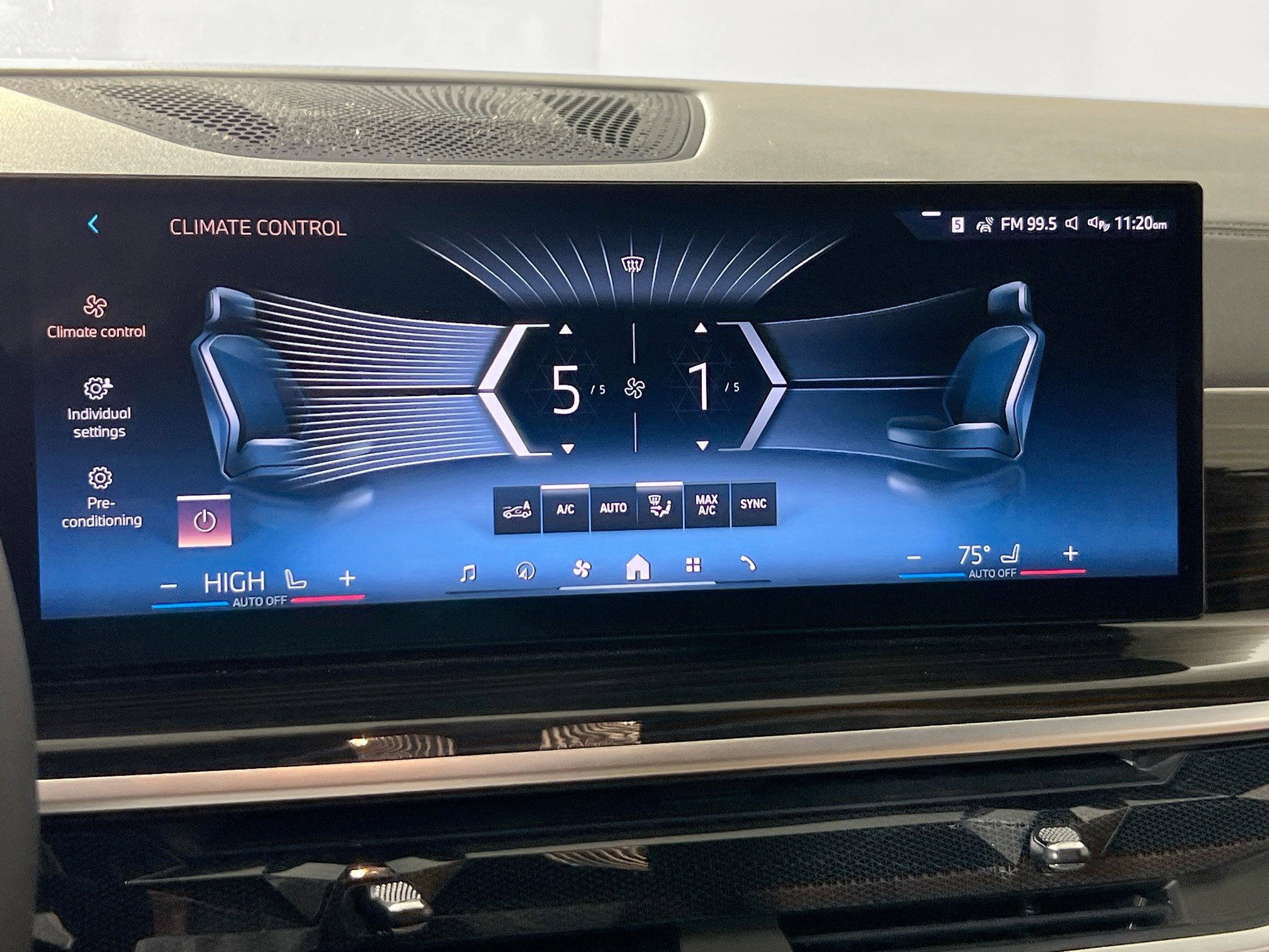 Used 2024 BMW X5 xDrive40i w/ Premium Package image 16