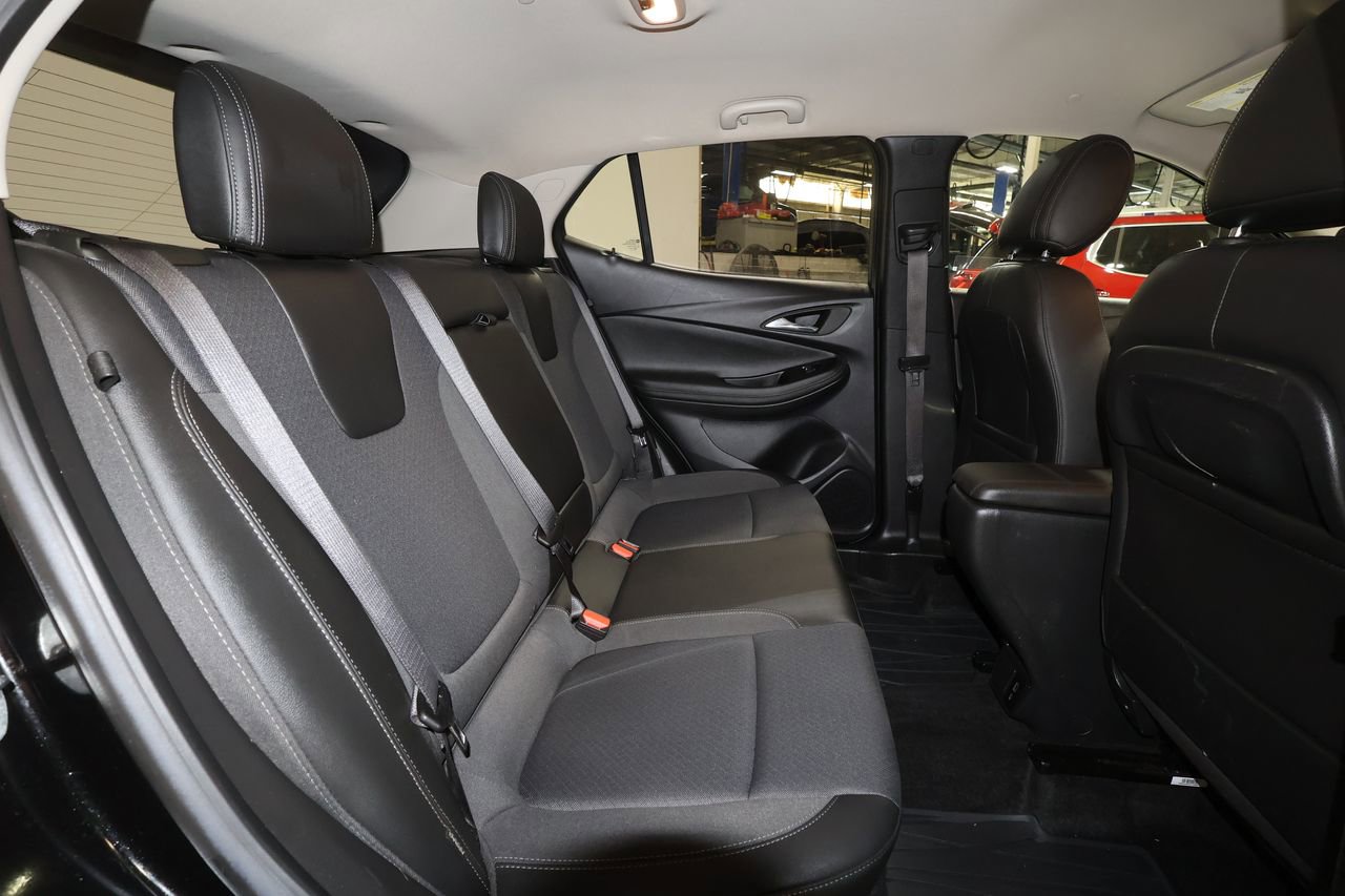 Certified 2023 Buick Encore GX Select image 25