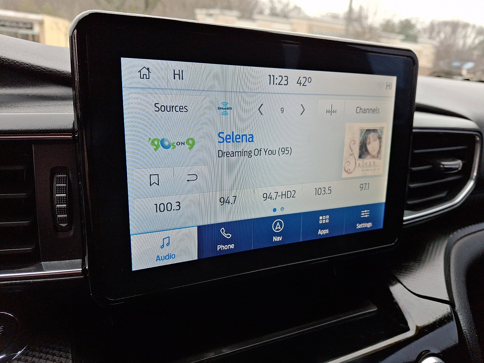 Used 2022 Ford Explorer ST-Line image 19