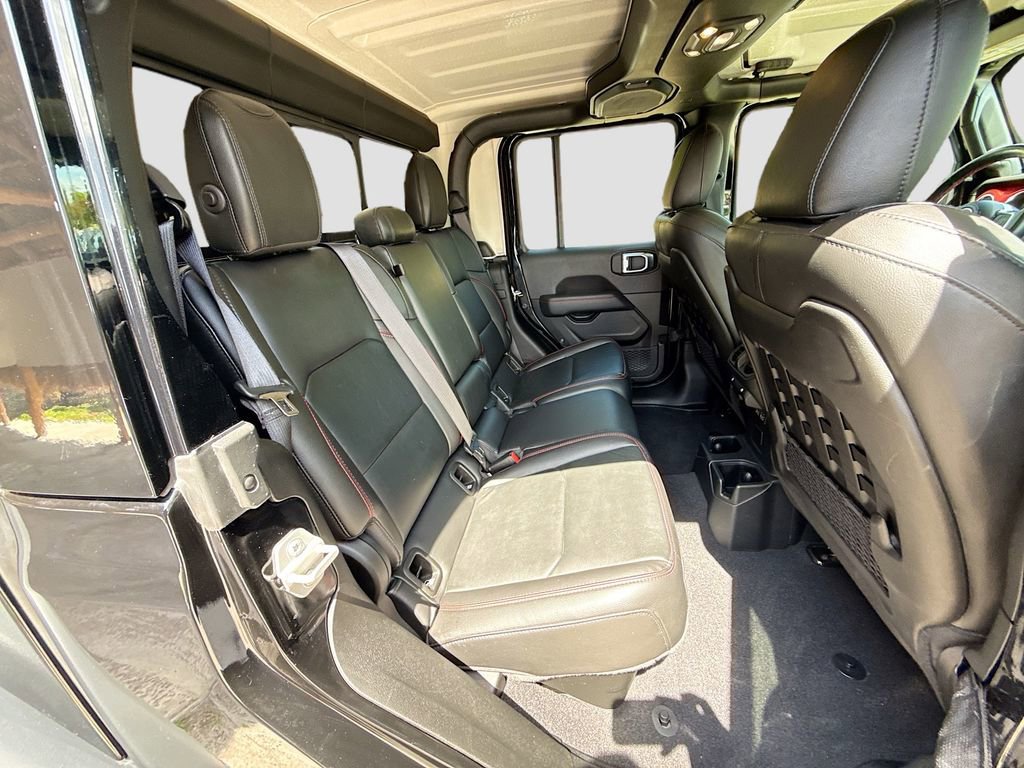 Used 2022 Jeep Gladiator Rubicon w/ LED Lighting Group AWD/4WD image 31