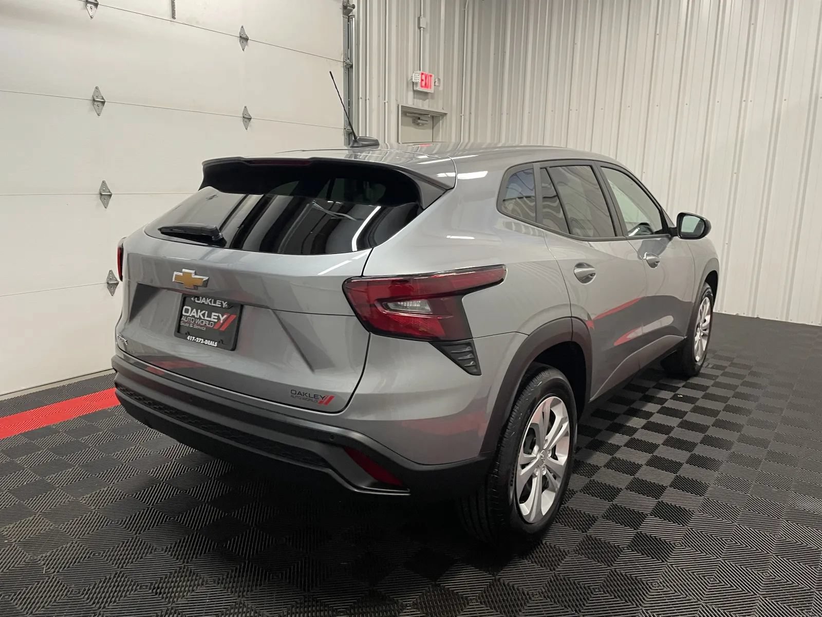 Used 2026 Chevrolet Trax LS w/ Driver Confidence Package FWD image 4
