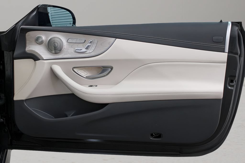 Used 2022 Mercedes-Benz E 450 Cabriolet image 14