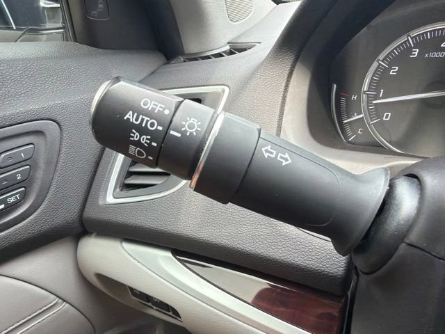 Used 2015 Acura TLX V6 w/ Technology Package FWD image 25