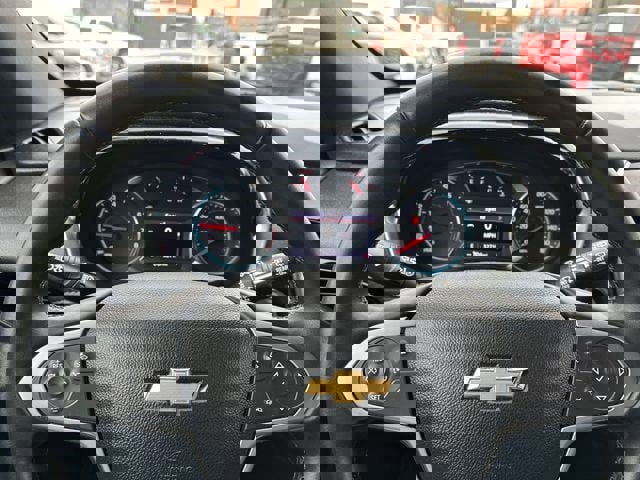 Used 2023 Chevrolet Traverse LT image 12