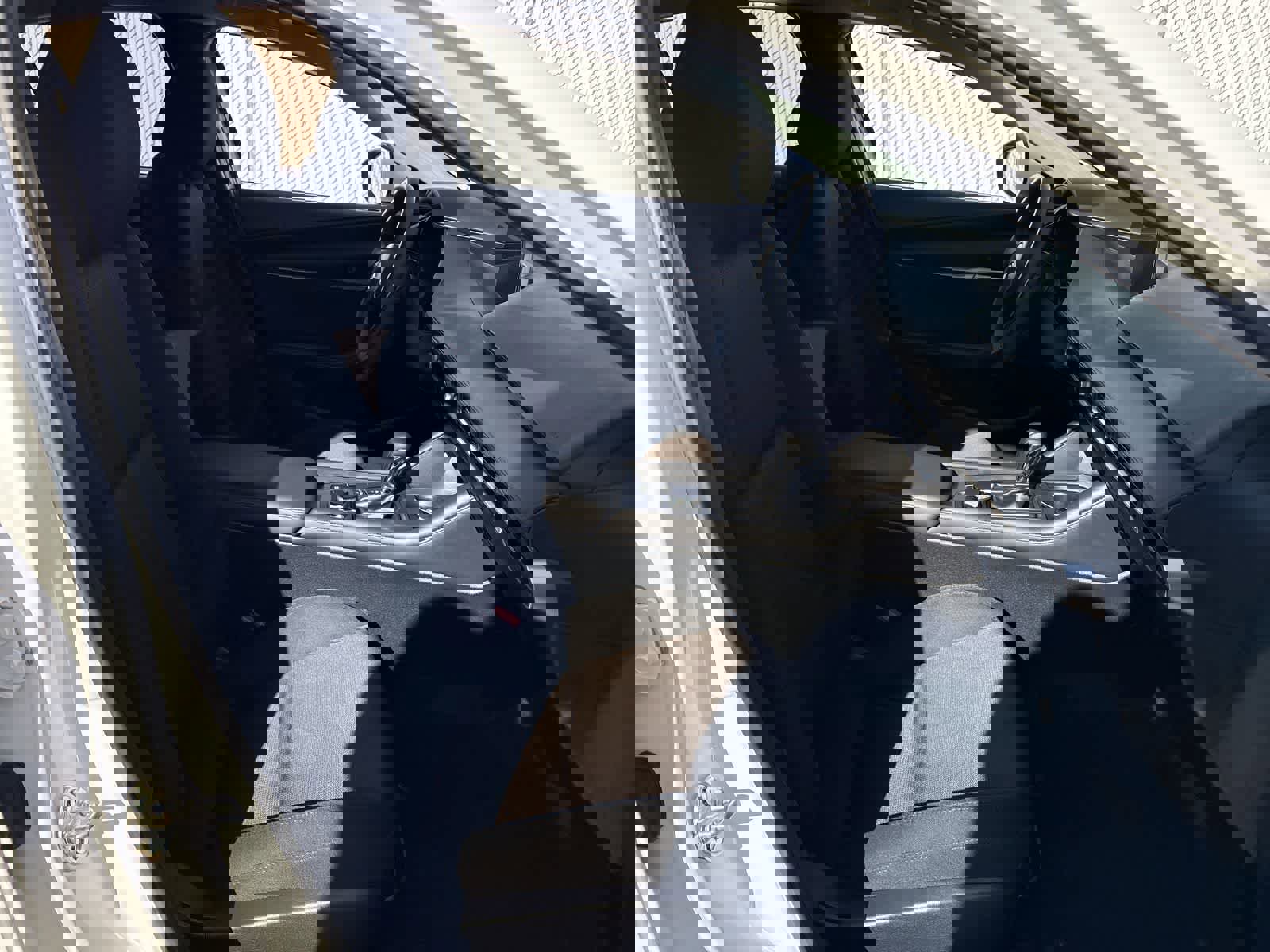 Used 2020 MAZDA MAZDA3 Sedan image 13