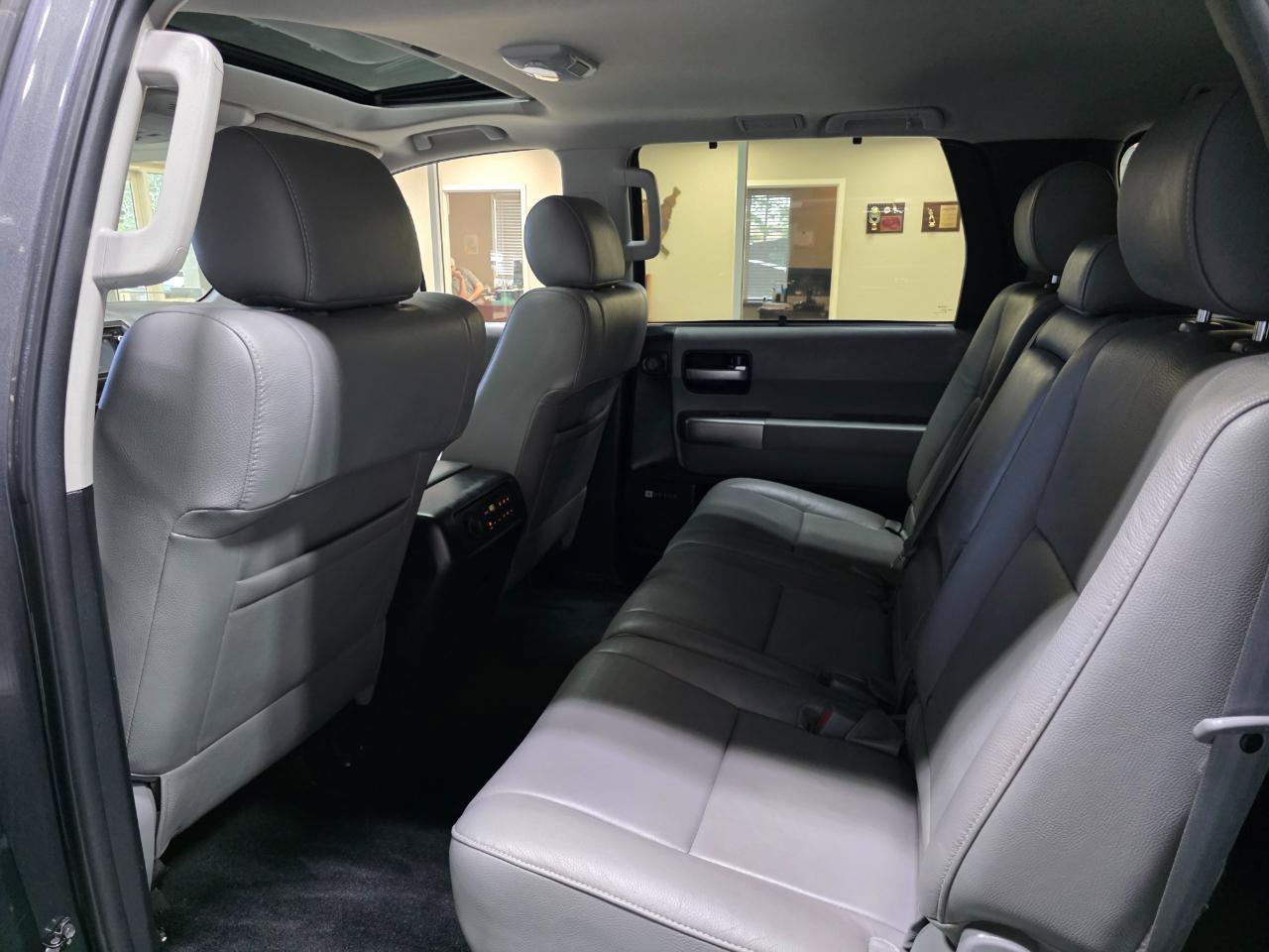 Used 2018 Toyota Sequoia Limited w/ Safety & Convenience Package AWD/4WD image 20