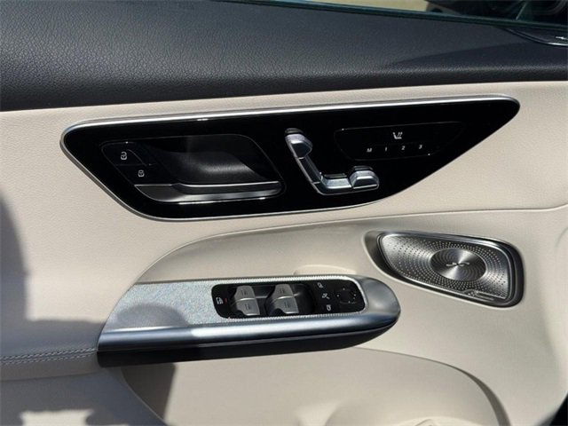 Used 2025 Mercedes-Benz GLC 300 GLC 300 image 13