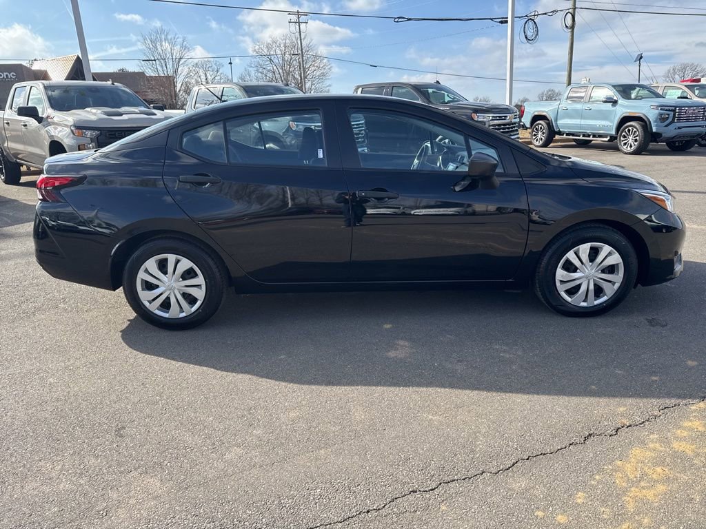 Used 2023 Nissan Versa S w/ Trunk Package image 6