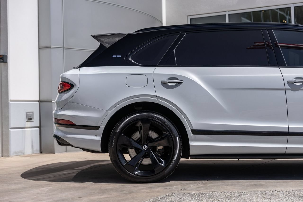 Certified 2023 Bentley Bentayga Extended Wheelbase AWD/4WD image 13