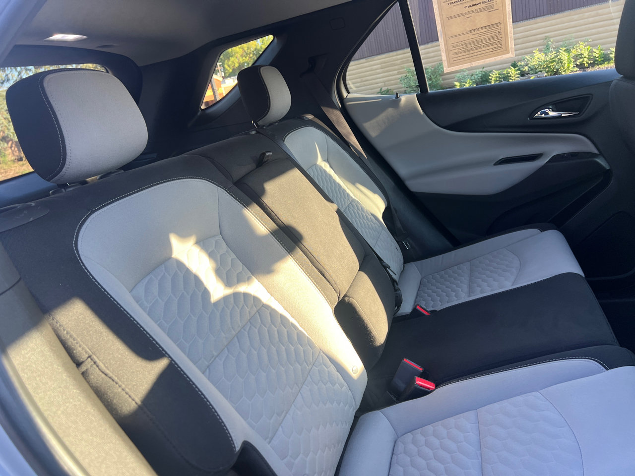 Used 2020 Chevrolet Equinox LT w/ Driver Convenience Package image 36