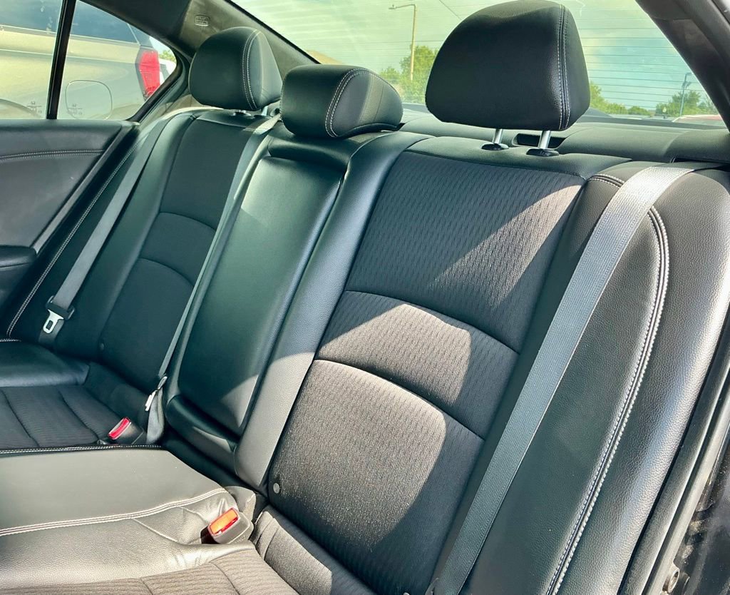 Used 2017 Honda Accord Sport image 27