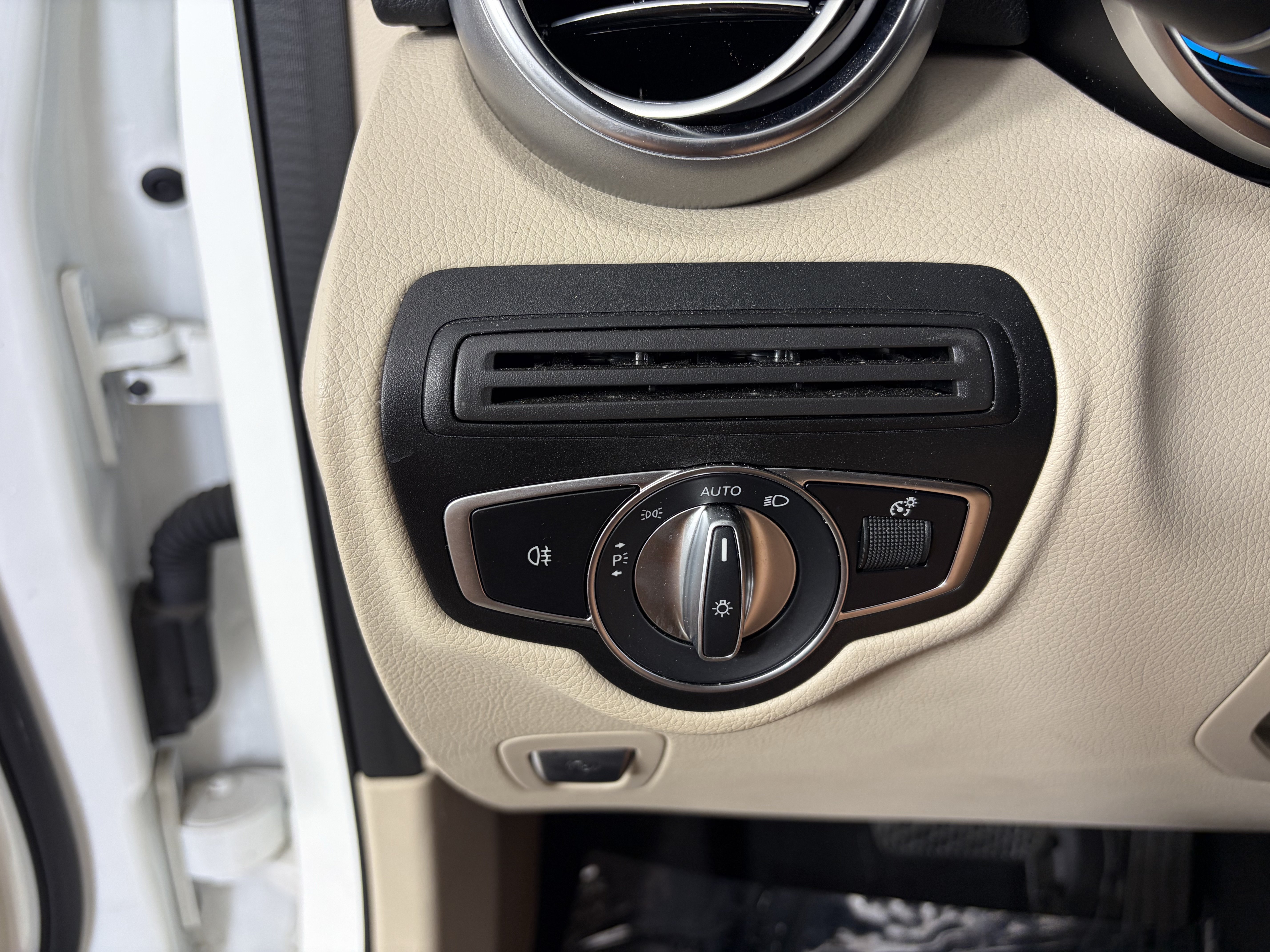 Certified 2022 Mercedes-Benz GLC 300 4MATIC image 27