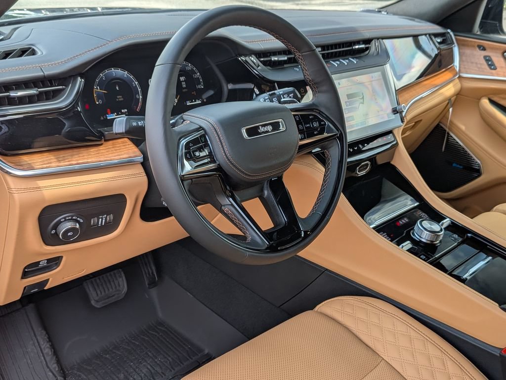 New 2026 Jeep Grand Cherokee L Summit AWD/4WD image 34