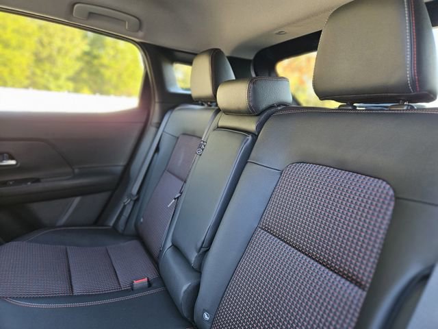 New 2026 Nissan Kicks SR image 27