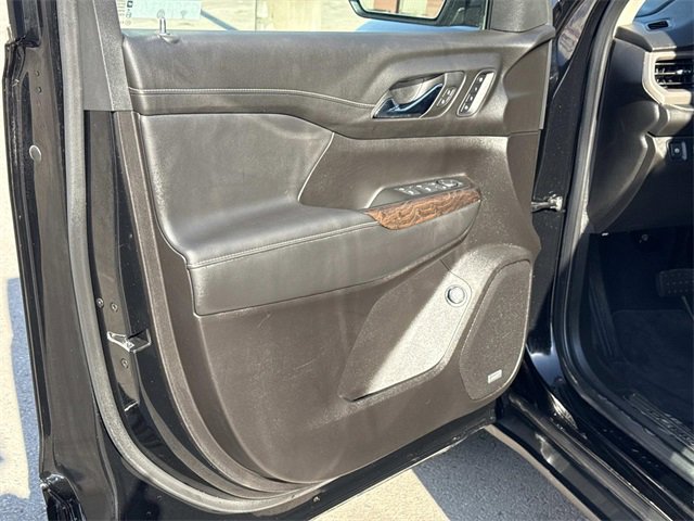 Certified 2023 GMC Acadia Denali w/ Black Diamond Edition image 10