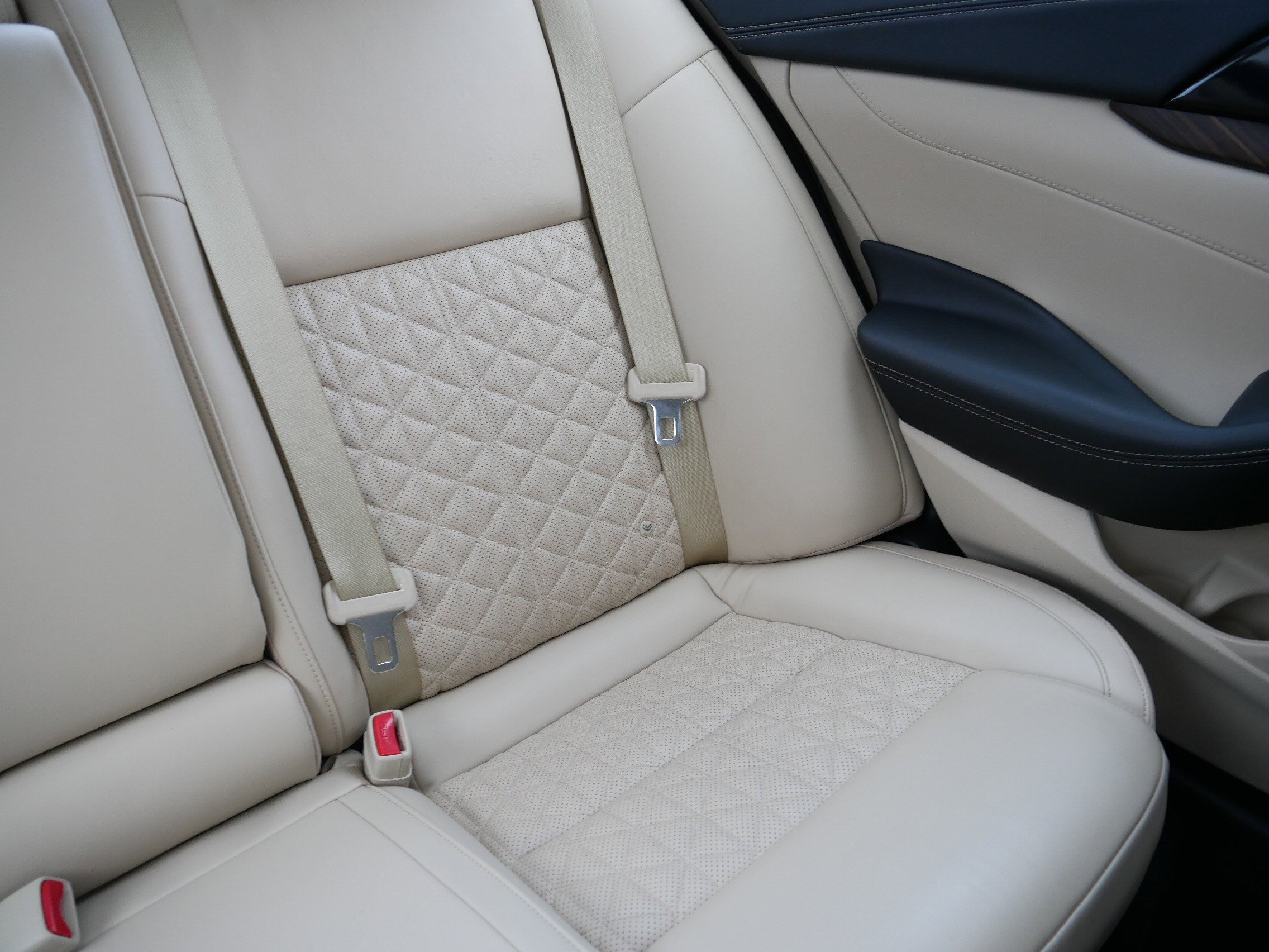 Certified 2018 Nissan Maxima Platinum image 14