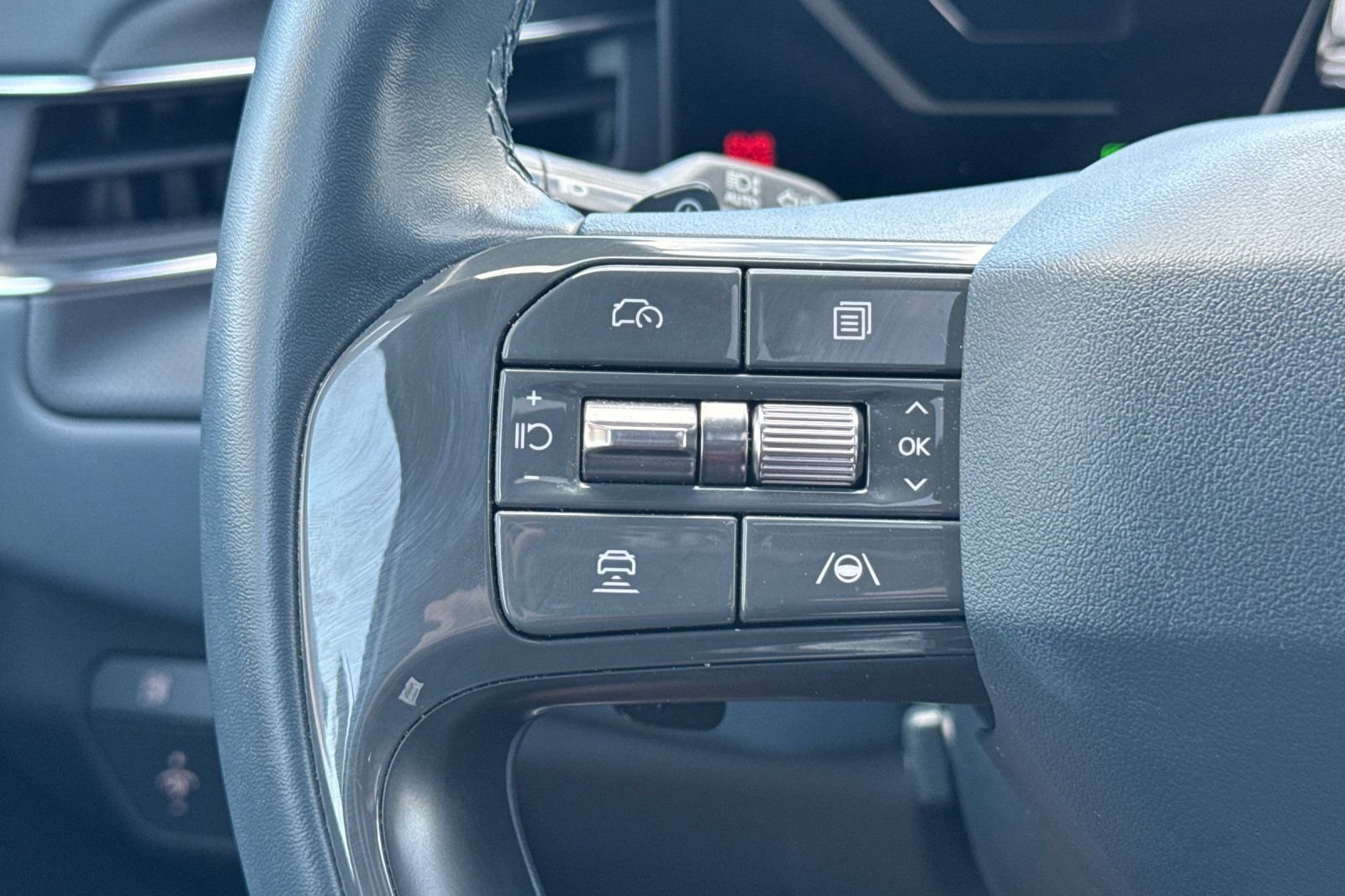 Used 2024 Kia EV9 GT-Line AWD/4WD image 38