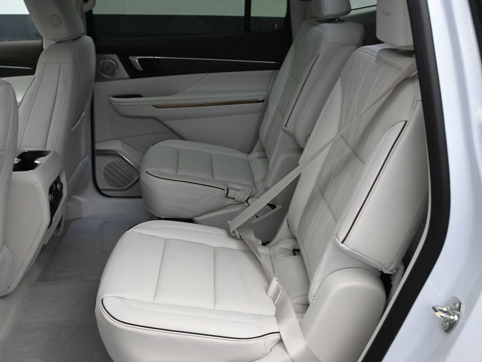 New 2026 Buick Enclave Avenir w/ Super Cruise Package image 26