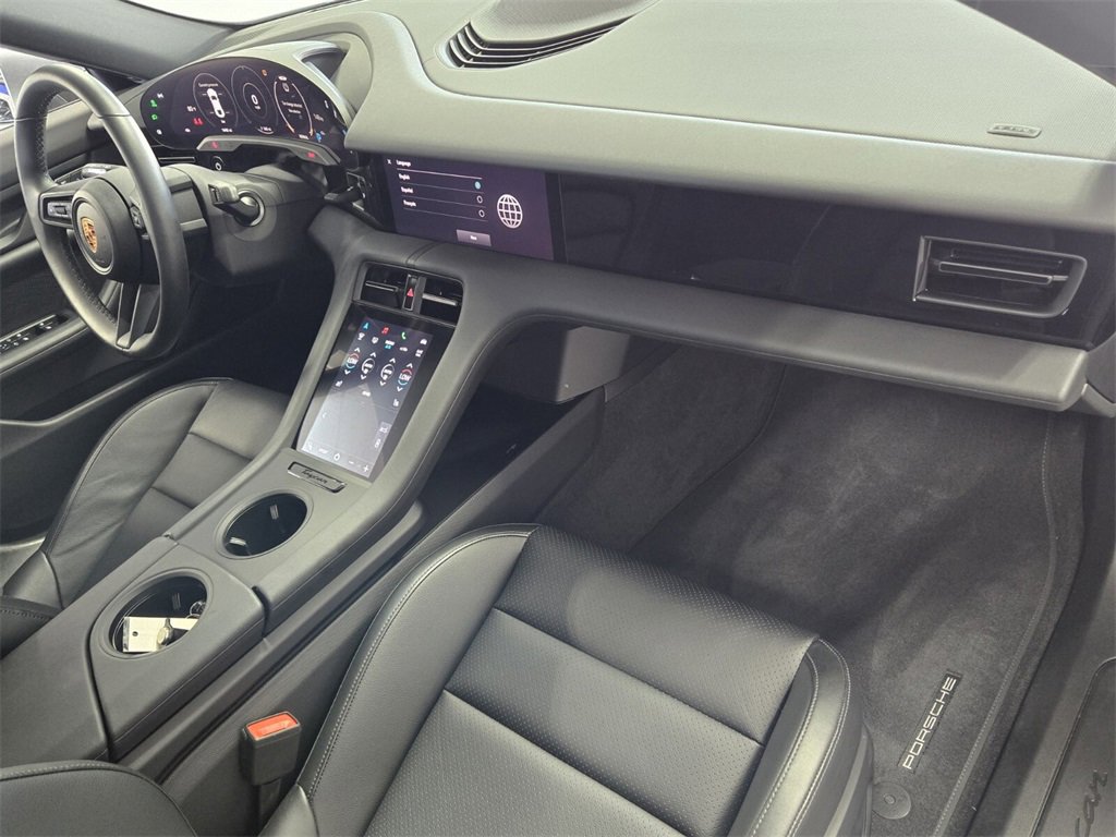Used 2023 Porsche Taycan image 16