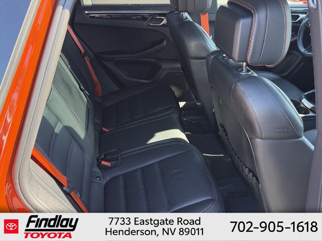 Used 2023 Porsche Macan GTS AWD/4WD image 9
