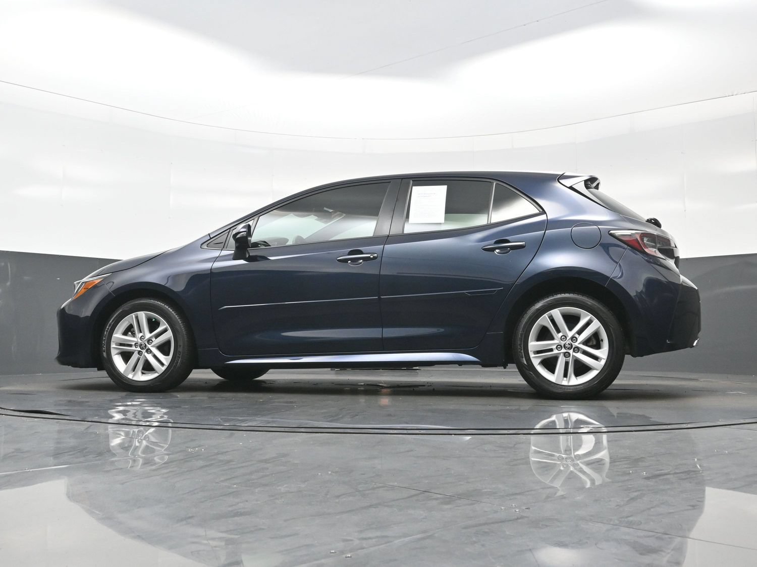Used 2020 Toyota Corolla SE FWD image 29