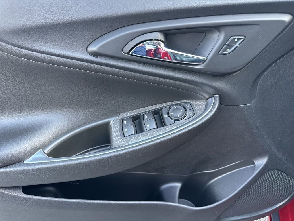 Used 2021 Chevrolet Malibu LT w/ Leather Package image 17