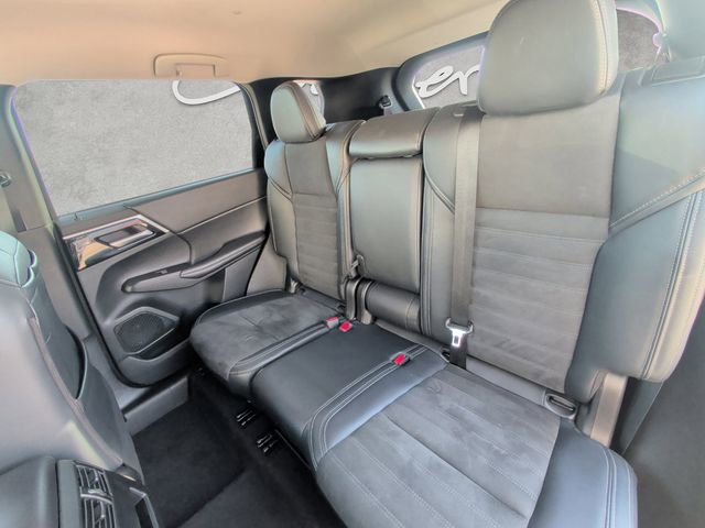Used 2024 Mitsubishi Outlander SE Black Edition image 22