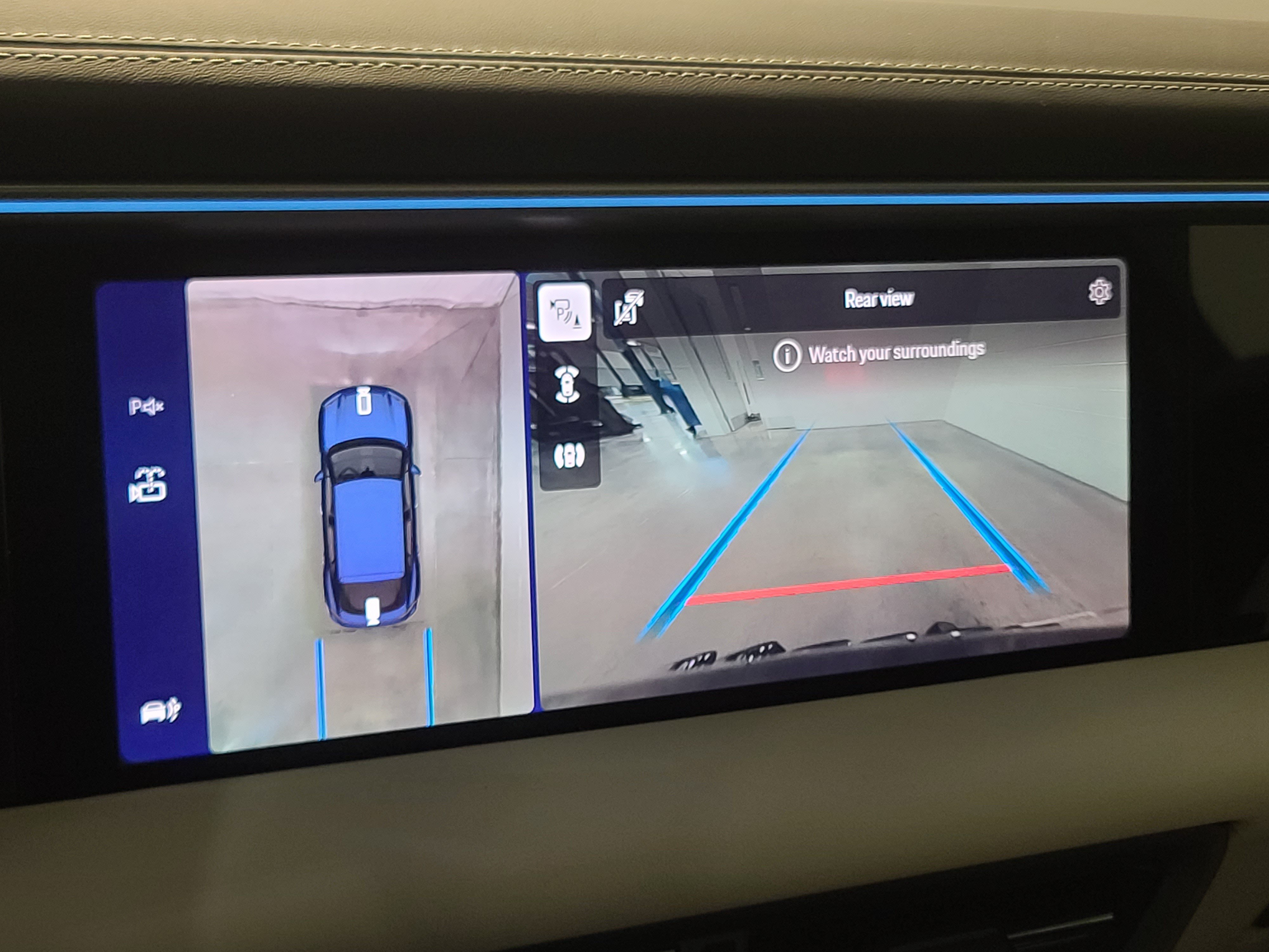 New 2026 Porsche Macan Electric RWD image 23