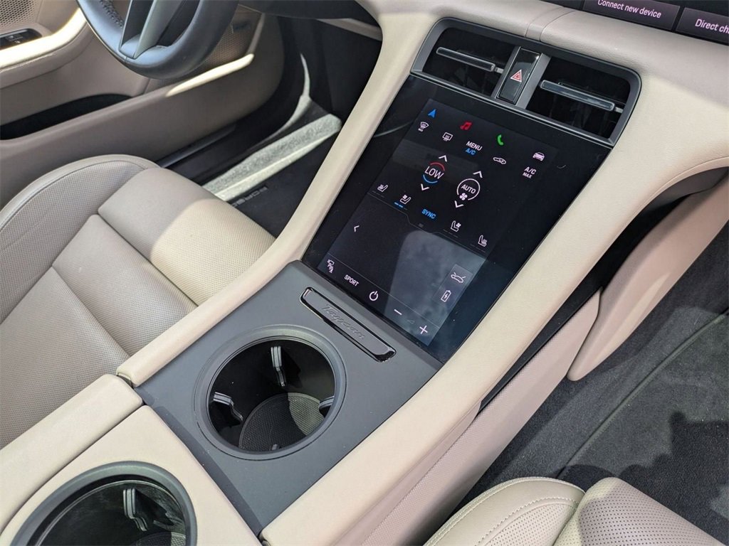 Used 2021 Porsche Taycan 4S image 19