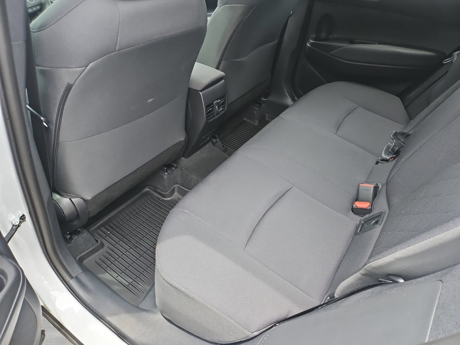 Used 2024 Toyota Corolla Cross LE w/ Moonroof Package FWD image 33