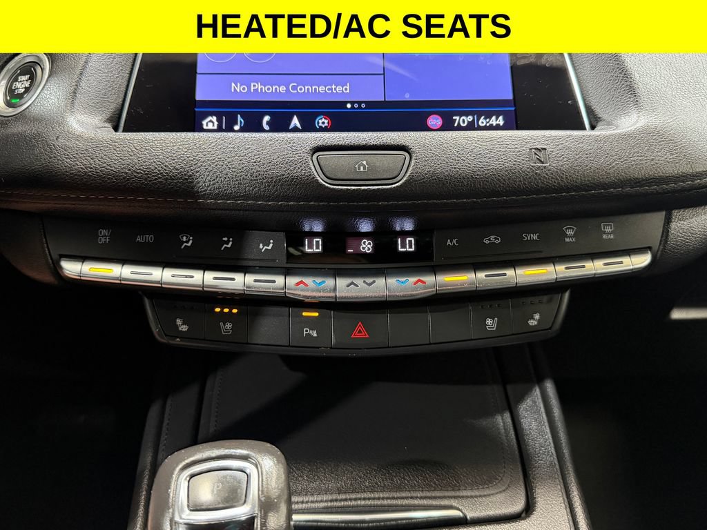 Used 2019 Cadillac XT4 Premium Luxury FWD image 2