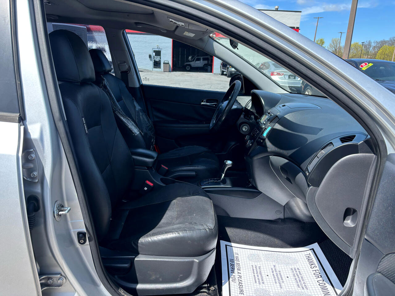 Used 2011 Hyundai Elantra image 10