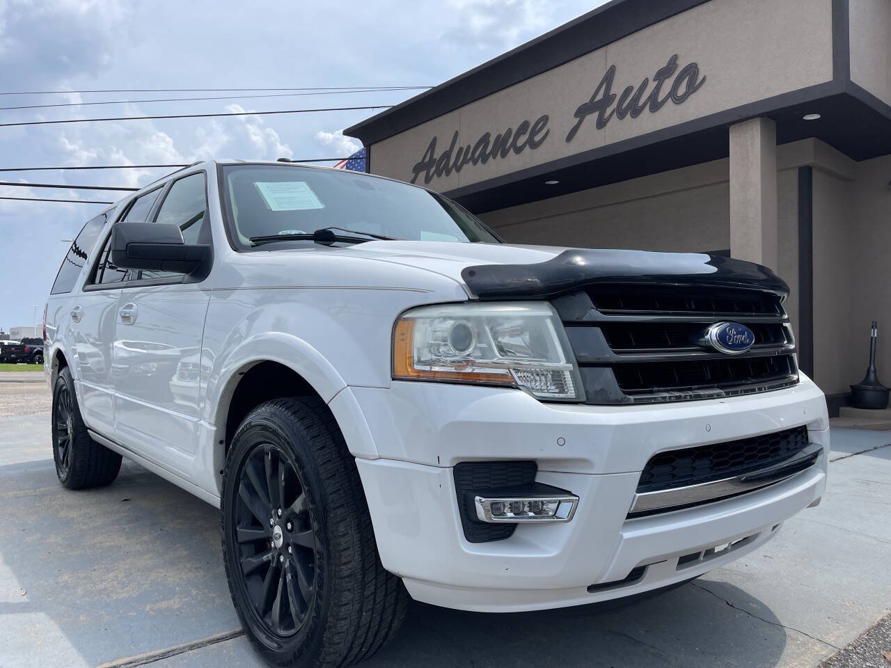 Used 2017 Ford Expedition Limited w/ Equipment Group 301A RWD image 1