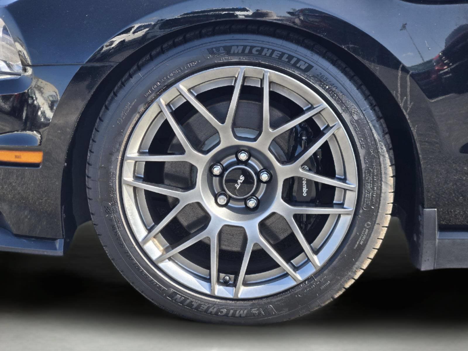 Used 2012 Ford Mustang Shelby GT500 w/ SVT Performance Pkg RWD image 11